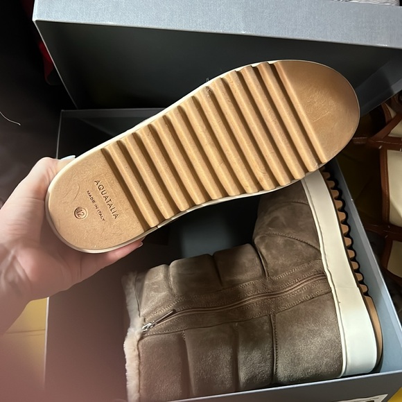 NWT and Box - Aquatalia Alcee Boot - Picture 3 of 4